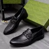 2023 Мужчины одеваются обувь Fashion Business Casual Party Loafers Male Brand Classic Slip-On Commory Designer Flats Размер 38-45