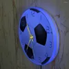 Wall Clocks voetbal 3D Effect klok met LED -achtergrondverlichting voor Boy Room Sport Home Decor Zwart Wit voetbal Ball afdrukken Neon Display Sign