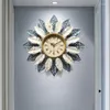 Horloges murales Design De Luxe Art En Métal Silencieux Original Salon Décor Horloge Pour Cuisine Européenne Horloge Murale Cadeau
