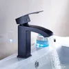 Banyo Lavabo muslukları Vidric Havza Musluk Şelalesi Tek saplı Karıştırıcı Musluk Banyosu Krom/Siyah/Nikel Pirinç Su CRA