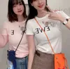 女性用Tシャツデザイナー2023新しいモバイルキャッスル共同ブランドの短袖Tシャツ漫画かわいいトップトップの女性1VL0