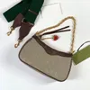 735132 Ophidia Vrouwen Designer Crossbody Tassen Met Aardbei Medaillon Ketting en Canvas Streak Riem Dames Mode Hobos Schoudertas