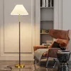Lampadaires Nordic Stand Lamp Led Light Design Salon Canapé Chambre Décoration De Chevet Éclairage À La Maison Luminaire Tissu LampshadeFloor