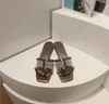 Sandalen mode vrouwen klinknagels slippers dames platte gelei snoepjes kleur slippers string sandalen meisjes flip flops bezaaid zomerschoenen strand met doos