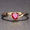 Bröllopsringar lyx Silverfärg Ring hjärtform Röd blå kristallengagemang för charm kvinnor mode smycken grossist gåva