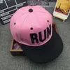 Hip Hop Men and Women Baseball Peaked Cap Stars Samma modepar Casual Caps Partihandel