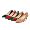 Sandaler High Heel Pumps Women Casual Work Shoes Stora låg flocking stilettmärke Professional dagligen