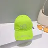 여자의 캔디 컬러 디자이너 볼 캡 커플 휴가 여행 크리스탈 편지 자수 7 색 casquette