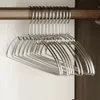 Kleiderbügel Racks 10-teiliger Kleiderbügel Rutschfester, spurloser Design-Kleidungs-Trockenbügel-Aluminiumlegierungs-Aufbewahrungsbügel-Garderoben-Organizer 230403