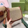 Glies cadeado crossbody saco feminino aleta sacos de ombro couro genuíno moda letras ouro ferragem vermelho verde cinta bolsa