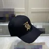 Trucker Cap Senaste färger Bollkåpor Luxury Designers Hat Fashion Embroidery Letters Beach Hawaii Förhindra Bask i Cap 688