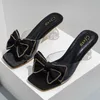 Mode femmes pompes chaussures cristal talons hauts dames sandales papillon noeud femme décontracté en plein air diapositives pantoufles grande taille 0316