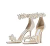 2023 Italie Londres sandale avec fausses perles Escarpins Glitter Sandales pour femmes Chaussures Cristal Perle Sangle Parfaite Robe De Mariée De Mariée Bout Pointu Talons Hauts Dame De Luxe