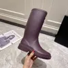 Kadın Dikişsiz Yağmur Botları Tasarımcı C Su geçirmez Orta Yüksek Botlar Şövalye Botları Anti-kayma Moda Yağmur Botları