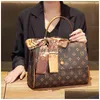 Other Bags Handbags Net Red Large Capacity Silk Scarf Old Flower Womens 2021 Fashion Single Shoder Armpit Commuter Messenger Tote Dr Dha8B