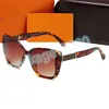 2023 Lunettes de soleil de marque de luxe Designer rond Cool Sunglass de haute qualitéBlack Eyeglass Femmes Hommes Lunettes Femmes Sun Glass UV400 Lens Unisexe avec boîte