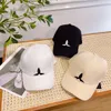New Style Letter Cap Einfache Ball Caps Mode Luxus Design Hüte Zubehör Versorgung