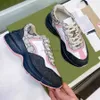 Tasarımcı Sneakers Rhyton Günlük Ayakkabılar Marka Bağbozumu Platform Ayakkabı Erkek Kadın Renkli Baba Sneaker Yeni Yıl Özelleştirme Runner Eğitmenler
