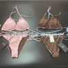 Costumi da bagno da donna firmati 2022 Moda costumi da bagno da donna lettera stampa famiglia sexy bikini diviso con due lati di maglia rossa moda 5SGU