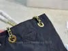 Borsa da donna di lusso borsa a tracolla modello rombo borsa a tracolla borsa in nylon quotidiana con dimensioni nere 22 * 21 cm