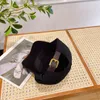 New Style Letter Cap Einfache Ball Caps Mode Luxus Design Hüte Zubehör Versorgung