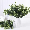装飾的な花16ヘッドユーカリの葉の絹の人工花アレンジメントツリー植物結婚式の装飾diy家庭装飾インディールーム
