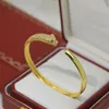 kadın tasarımcı elmas Zümrüt T0P kalite Altın kaplama 18K resmi reprodüksiyon klasik stil moda lüks yıldönümü hediyesi 001 için Panthere bileklik