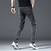 Mäns jeans trendiga män mager jeans retro tvättade snöflinga smal fit typ klassisk enkel casual mode gata skateboarding denim byxor 230316