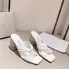 senaste kvinnor tofflor Diamond Spänne sexig strand casual mode blockhäl designer sandaler Festarbete Lyx Transparent design Högkvalitativa damskor med låda