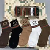 Chaussettes Bonneterie Chaussettes de luxe Designer pour hommes et femmes sport longue chaussette 100% coton en gros Couple 5 pcs avec boîte CFPL