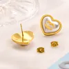 Womens Pearl Stud örhängen lyxig designer charm örhängen premium varumärke gåva örhänge mode par familj smycken tillbehör gåvor bröllop fest 18k guld pläterad