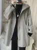 Herren-Trenchmäntel, Windjacke, mittellanger Frühlings-Herbst-Trenchcoat mit Kapuze, koreanischer Trend, hübscher adretter Umhang, Punk-Streetwear 230316