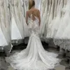 Beach Boho Mermaid Wedding Dresses 2023 Spets Sheer V-hals ärmlöst kapelltåg plus storlek Brudklänning Vestidos de Novia
