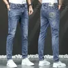Mäns jeans designer lyxiga broderade högkvalitativa jeans för män smala rakrör byxor med små fötter designer 42dj