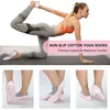 Chaussettes de sport Chaussettes de danse de ballet antidérapantes pour femmes Chaussettes de yoga en silicone pour dames à bretelles croisées