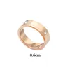 Original graverad designer diamant T Ring Extravagant 18K Guld Silver Rose 316L brev Ringar Kvinnor män bröllop Smycken Dam Party Presenter 6 7 8 9