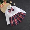 Ensembles de vêtements 2pcs / 2-6 ans / printemps automne les bébés filles tenues coréen vêtements vêtements arc shirts blancs jupe à plaid