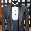 Ny ankomst Slim Fit Men Tuxedo Fashion Wedding Blazer för brudgum Black Shawl Lapel Business Event Wear