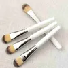 Mulher Fundação Brush Manuja de madeira Munta-função Máscara escova de fundação Brush Ferramentas de maquiagem facial