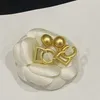 Женские фирменные серьги-гвоздики Charm Design Jewelry Серьги 18 Позолоченные девушки Love Pearl Earrings Роскошные аксессуары европейского бренда Модные семейные подарки для пар