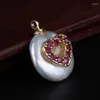 Tour de cou Fushsia marron rouge Cz petit coeur breloque pièce de monnaie perle d'eau douce perle délicate chaîne en or pendentif collier pour femmes mariage