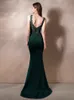 Nouveau vert foncé robes de bal sirène appliques broderie dentelle perlée satin col en V dos nu mariée sans manches fête invité robe de soirée 2023