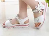 Sandały Pearl Pink White Fashion Non-Slip Miękkie dno łuki Summer Korean Girl Girls Buty Princess