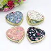 Kompakta speglar TSHOU491 Mini Makeup Pocket Floral Portable Twoside Folding Make Up Women Vintage Cosmetic för 230314