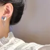 Hoopörhängen 2023 Silverfärg Hjärtformad lång tofs örhänge Bling Kvinnor Simple Korea Jewelry Fashion Gif