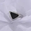Emalia luksusowe pierścienie projektantów dla kobiet trójkąt hipoalergiczność męska miłość Pierścień Pierścień Class