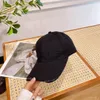 Sombreros Bufandas Conjuntos 4 colores Marca Carta Gorras de béisbol 4 Estaciones Deportes de lujo ajustables Gorra de béisbol marrón Encuadernación Sombreros para el sol Sombrero de cubo para hombres Mujeres