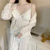 Pijama de roupas de sono feminino senta mulheres primavera inspiada sexy elegante moda noturna solteira solt chic home de manga longa ulzzang 230317