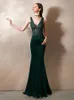 Nouveau vert foncé robes de bal sirène appliques broderie dentelle perlée satin col en V dos nu mariée sans manches fête invité robe de soirée 2023