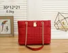 Classic Designer Women's Bag Tote Luxury Chain Shoulder Bag Patent leather plaid Metal logo Large Capacity shopping bags